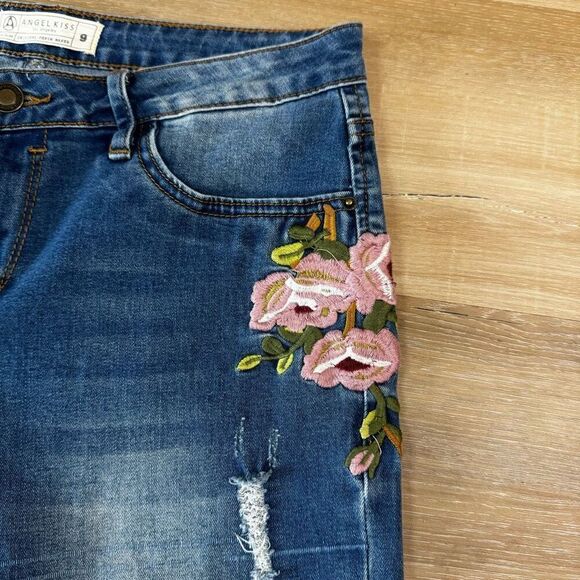 Angels Kiss Women's 9 Embroidered Rose Skinny Jeans Midrise Distressed Stretchy - Picture 3 of 8